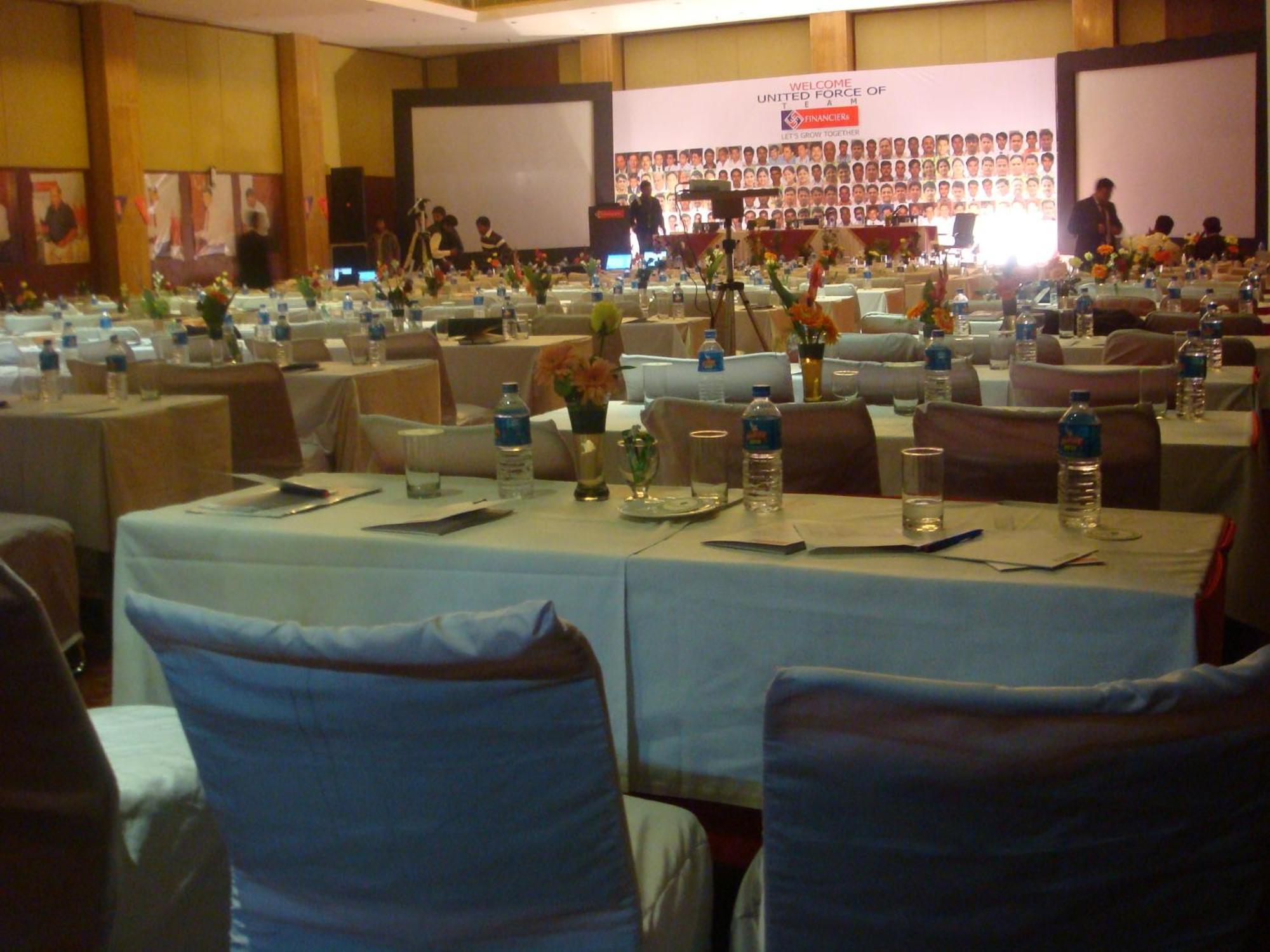 Hotel Ramada By Wyndham Jaipur Jaisinghpura Exterior foto